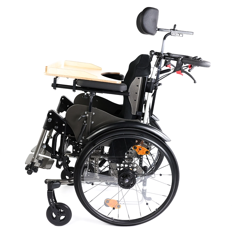 -Kantelrollstuhl-Loop-RS-titangrau-links-Therapietisch-Holz